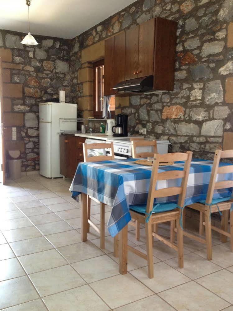 Io Villa Stoúpa Exteriör bild