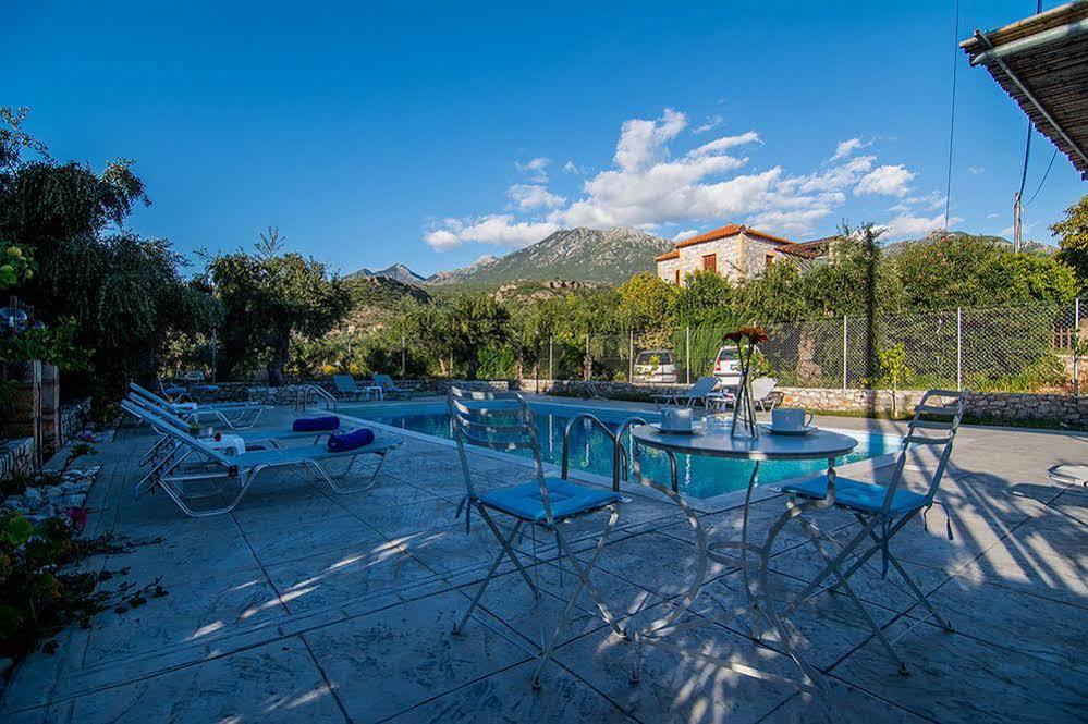 Io Villa Stoúpa Exteriör bild